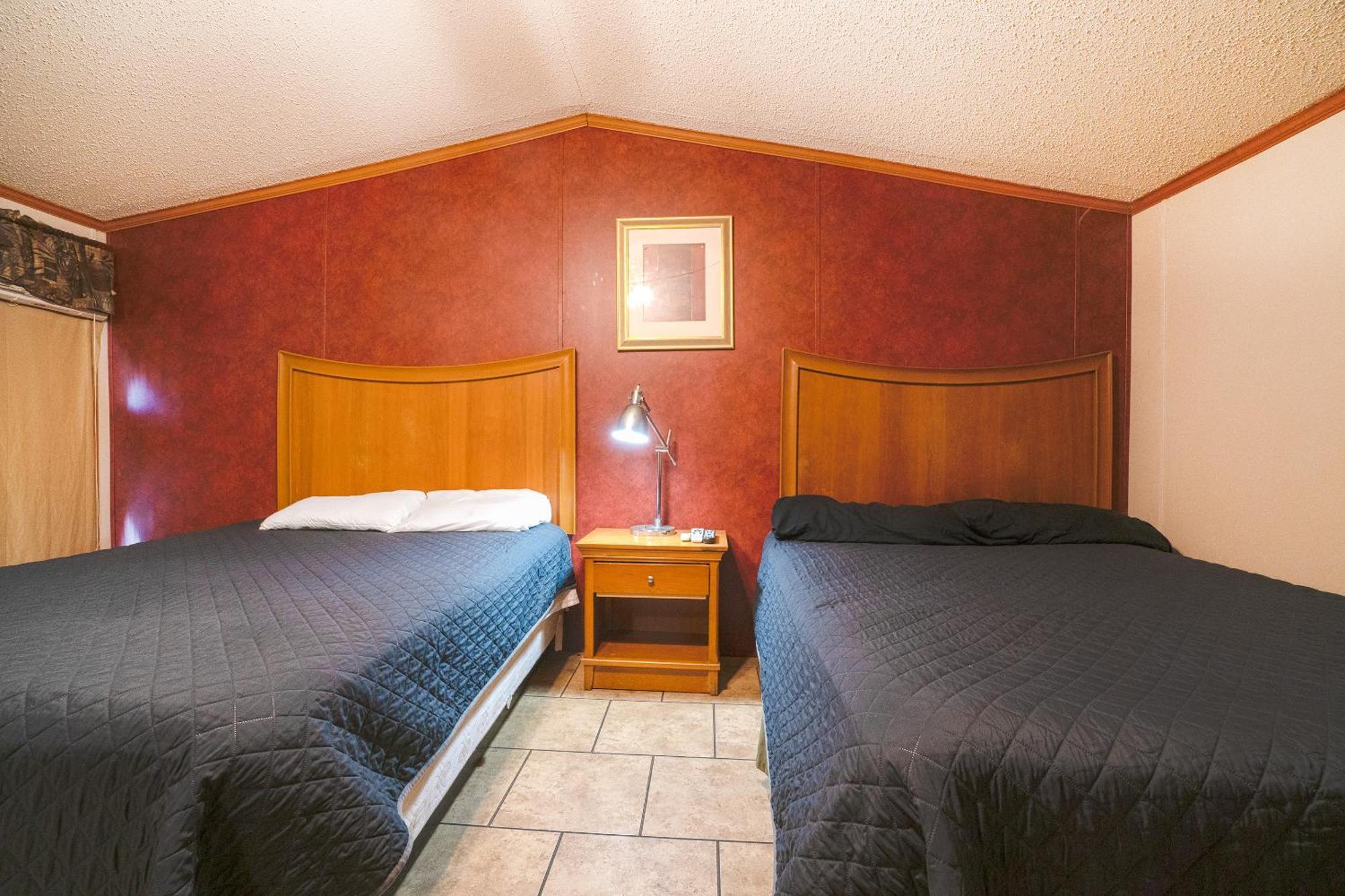 Grand Eagle Ford Lodge & Rv Park Tilden Eksteriør bilde